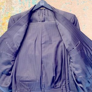 44 Regular, Traditional Cut, Navy Pinstripe, pleated pants and single vent.